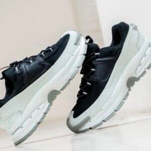 0b7389c3-05f9-4d75-8ceb-553f4349b595 NIKE VOMERO