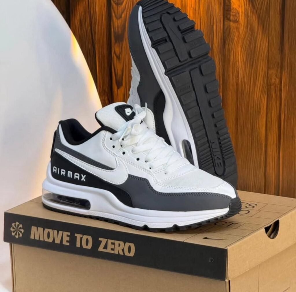 NIKE AIR