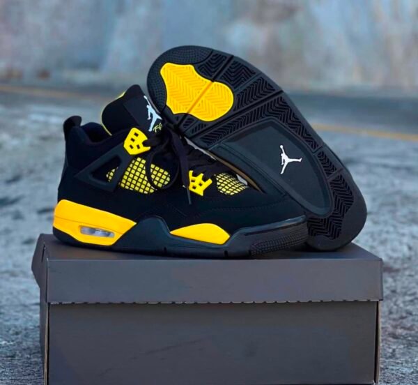 JORDAN 4