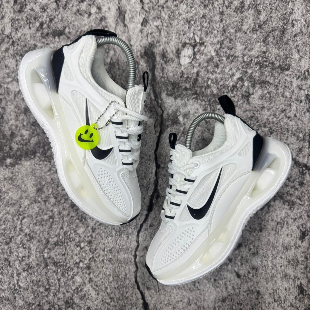 NIKE BALLELY