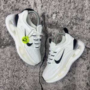 NIKE BALLELY