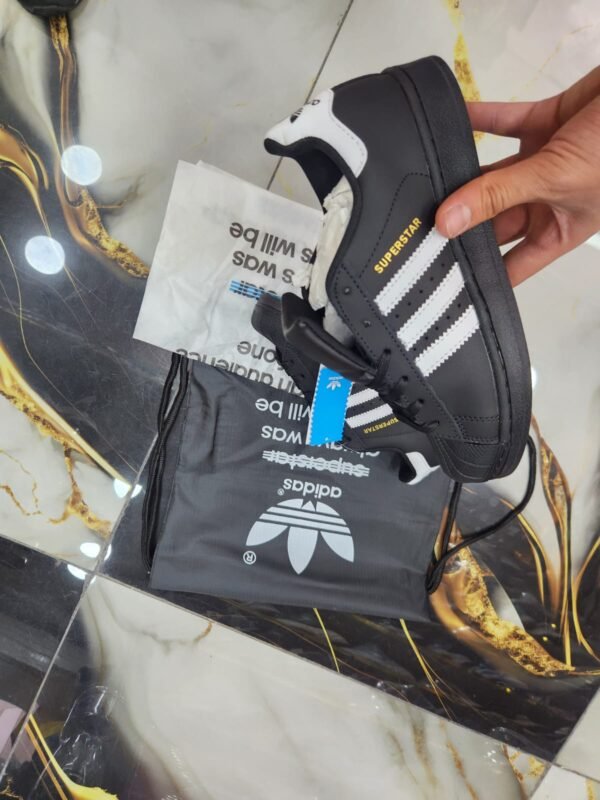 ADIDAS SÚPERSTAR CLASICA