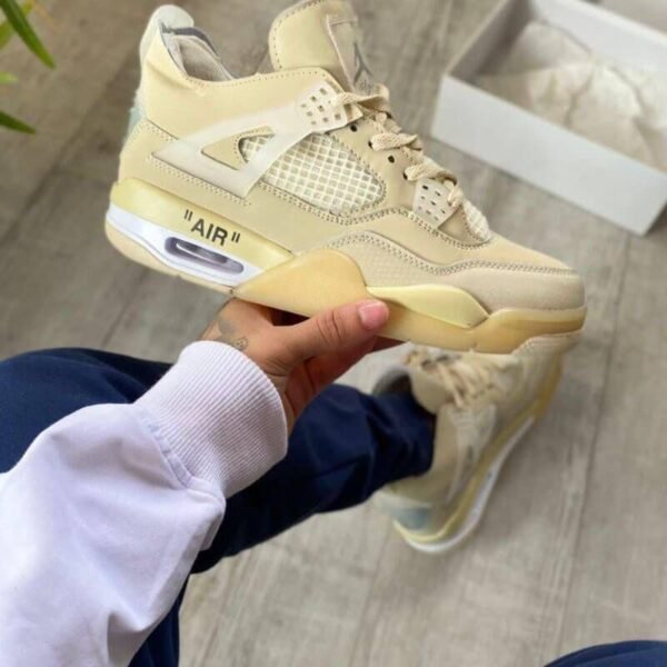 JORDAN 4