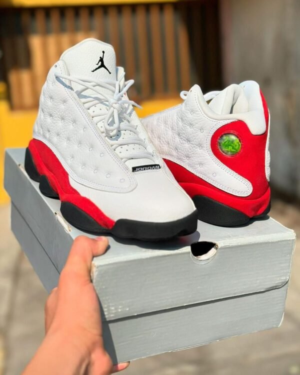 JORDAN 13