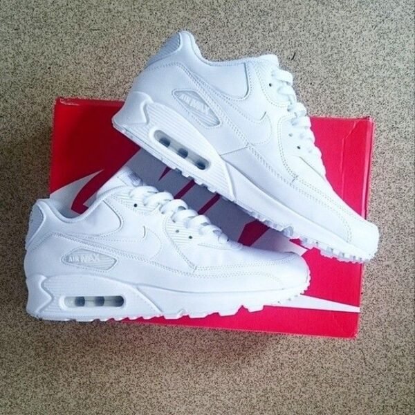 NIKE AIR MAX 90