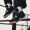 JORDAN 4