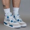 JORDAN 4