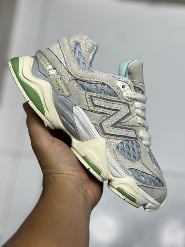 NEW BALANCE 9060 D