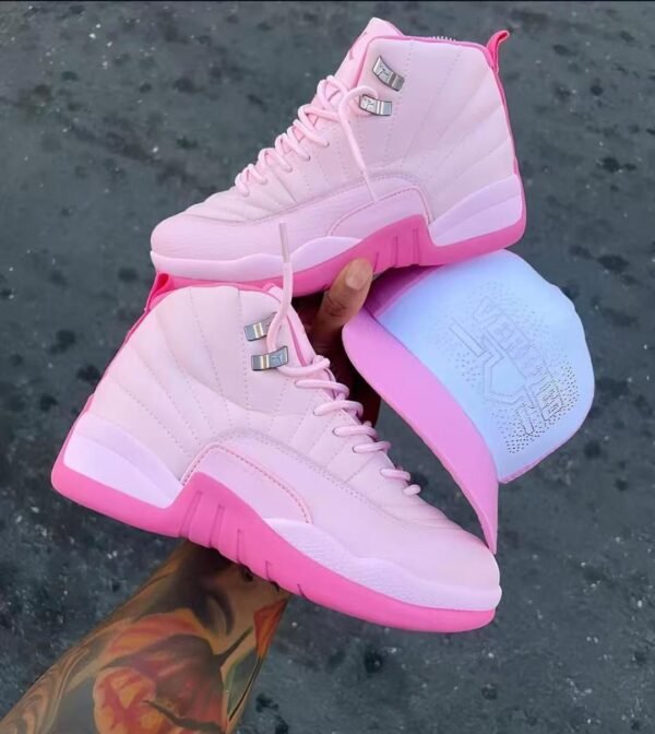 JORDAN 12 DAMA