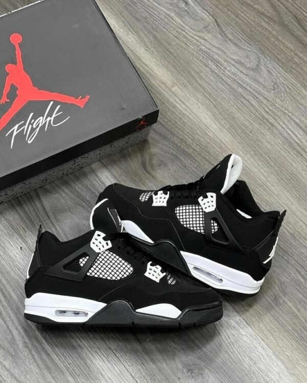 JORDAN 4