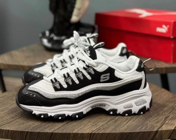 SKECHERS D