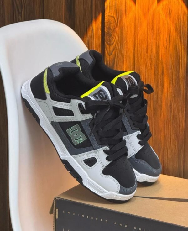 DC SHOES