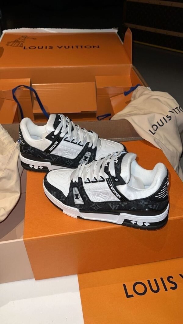 LOUIS VUITTON TREINER