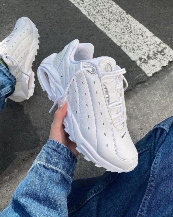 NIKE NOCTA