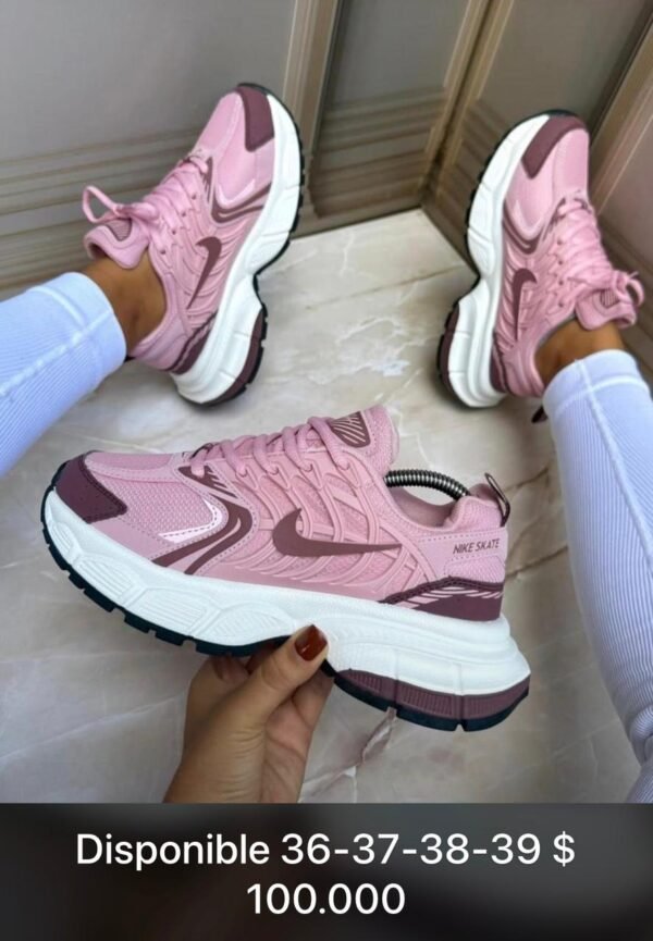 NIKE SKATE