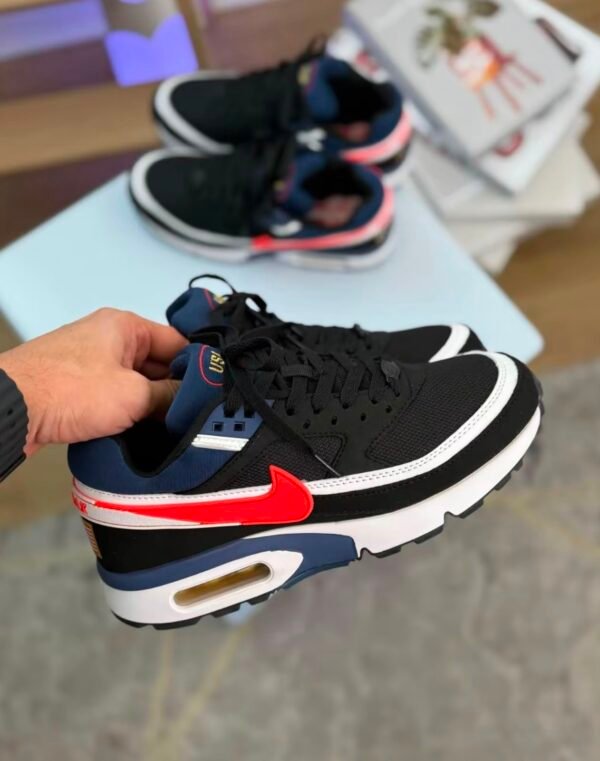 NIKE AIR