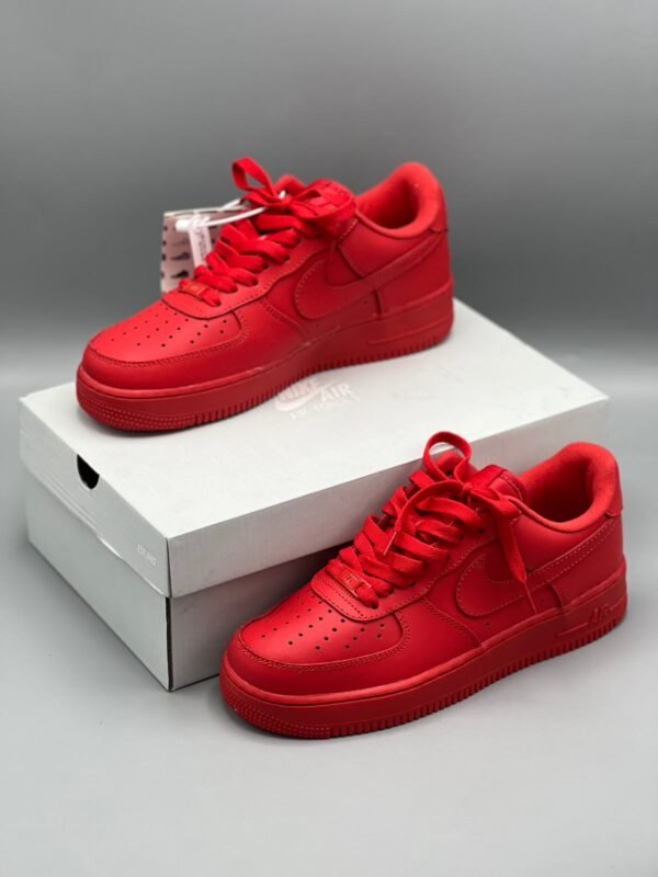 NIKE FORCE ONE