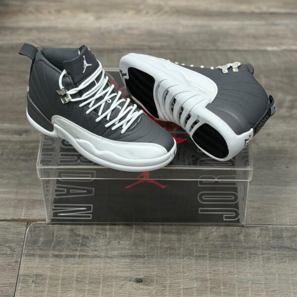 JORDAN 12