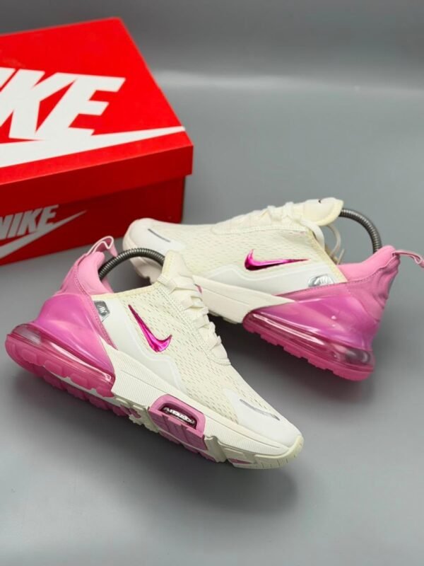 NIKE AIR