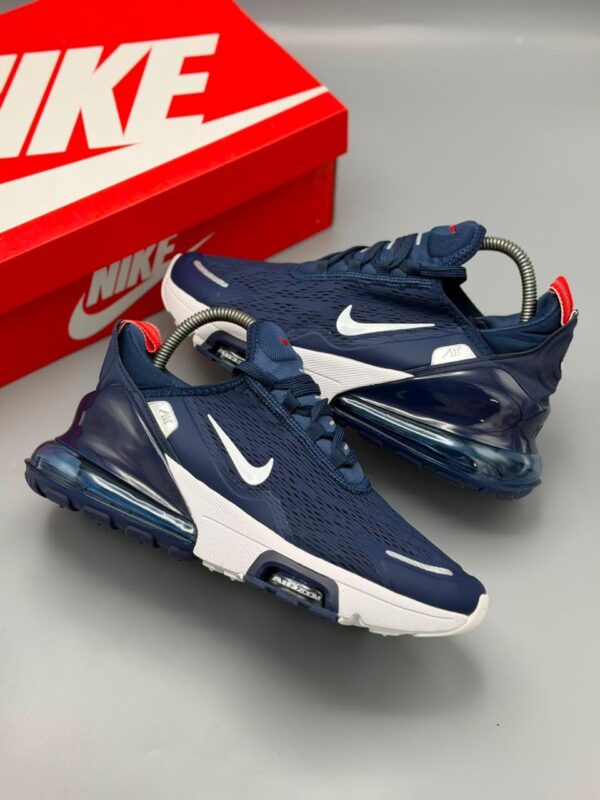 NIKE AIR
