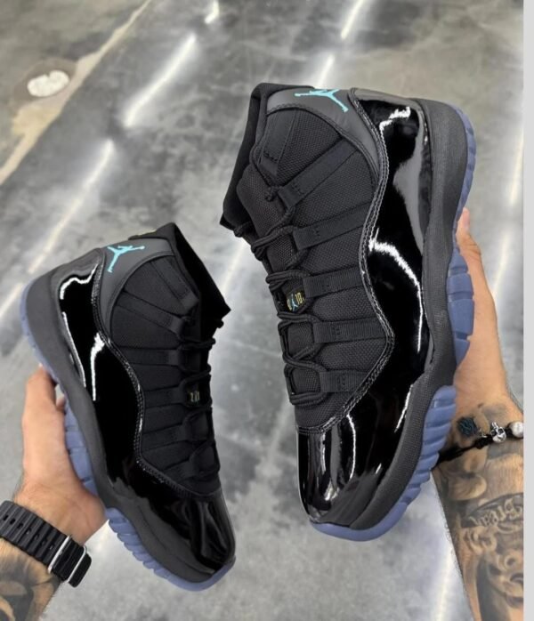 JORDAN 11