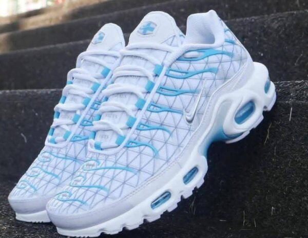 NIKE TN
