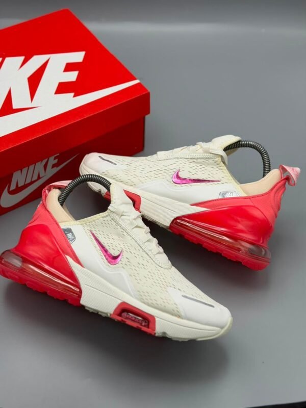 NIKE AIR