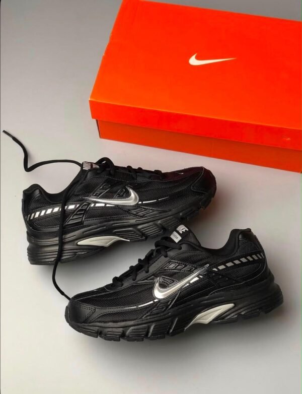 NIKE INITIATOR