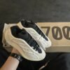 ADIDAS YEZZY V3