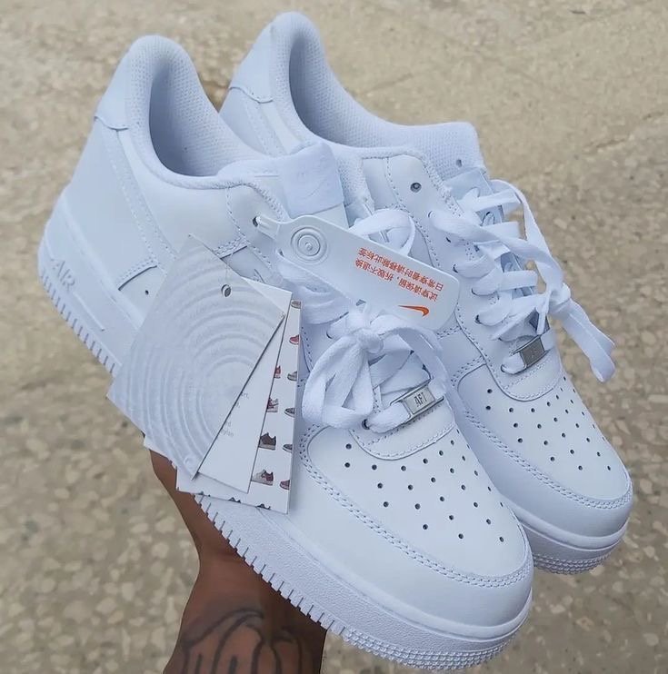 NIKE FORCE ONE