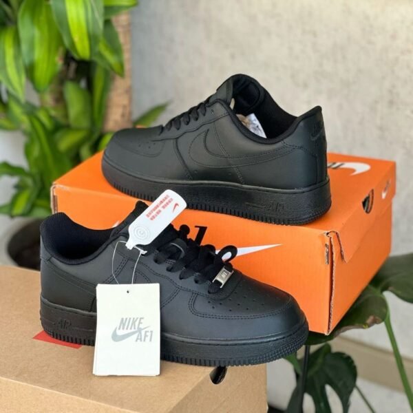 NIKE FORCE ONE