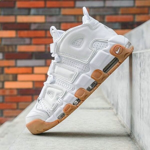 NIKE UPTEMPO