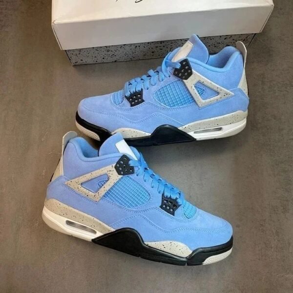 JORDAN 4