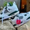 JORDAN 4