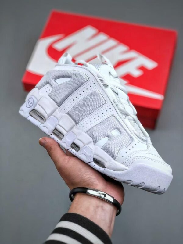 NIKE UPTEMPO ll