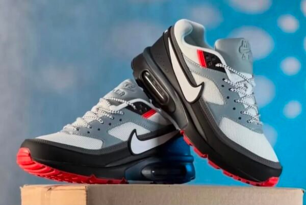 NIKE AIR