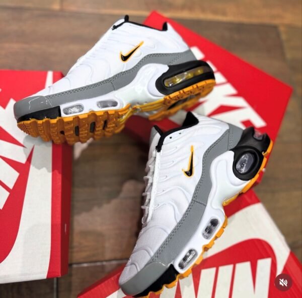 NIKE TN