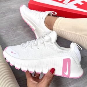 NIKE FREE D