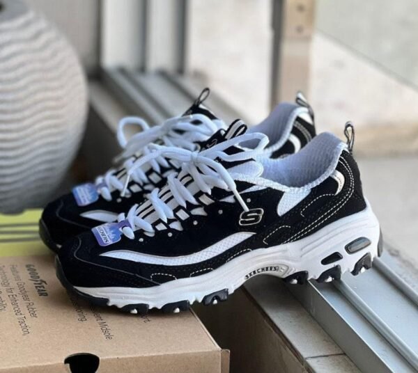 SKECHERS D