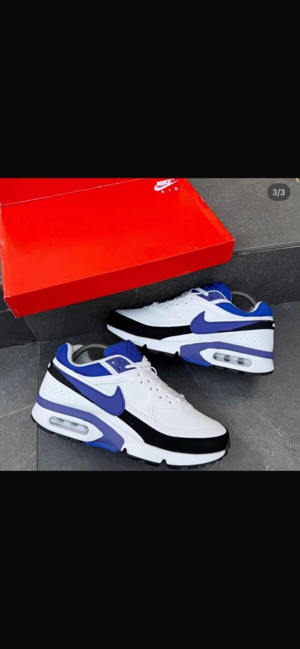 NIKE AIR