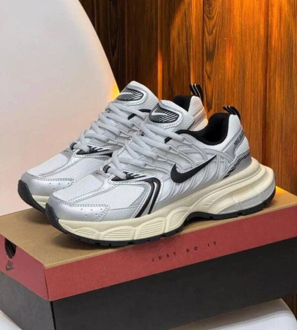 NIKE SKATE